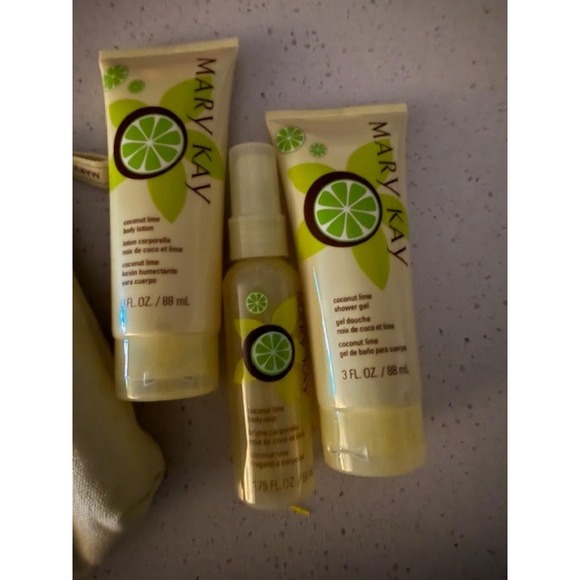 Mary Kay Coconut Lime Travel Set Body Lotion Shower Gel Body Mist Bag - Picture 3 of 4